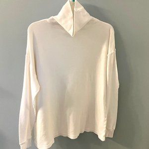 Cambridge Knits White Turtleneck Shirt - Size Large